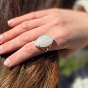 Bague ajustable en acier inoxydable avec pierre d'Opalite – Clarté et sérénité