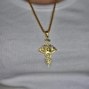 Collier en acier doré avec symbole Unaalome et Lotus – Élégance et spiritualité