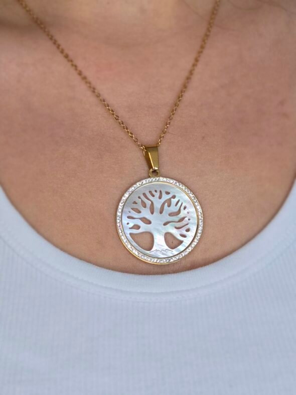 Collier Arbre de Vie en nacre et acier doré – Symbole d'équilibre et de sagesse