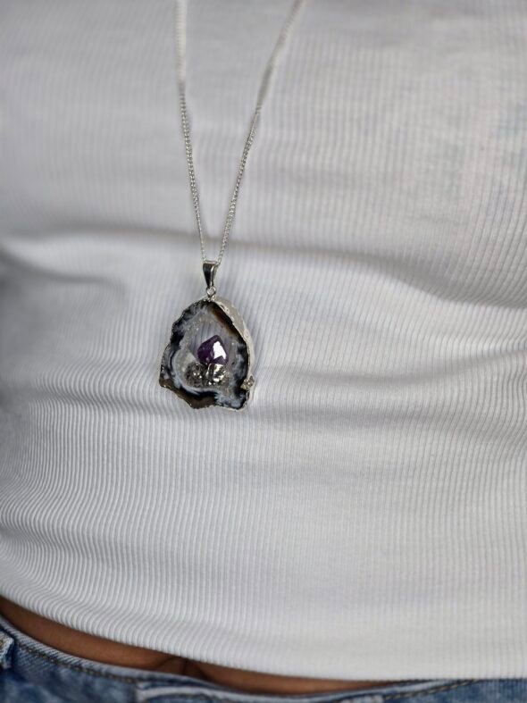 Collier argenté avec Agate Druzy et Améthyste – Équilibre et sérénité