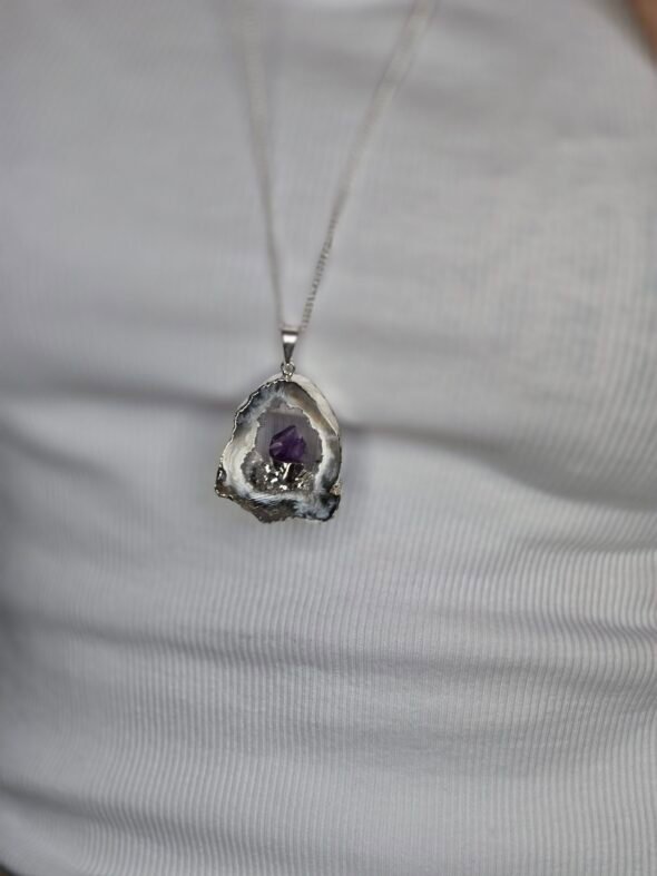 Collier argenté avec Agate Druzy et Améthyste – Équilibre et sérénité