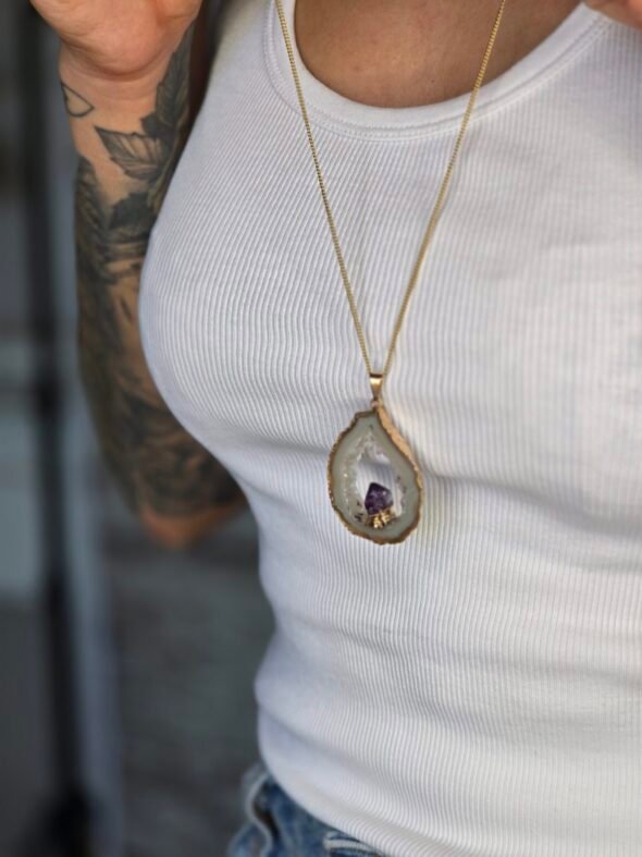Collier plaqué or avec Agate Druzy et Améthyste – Sérénité et équilibre énergétique