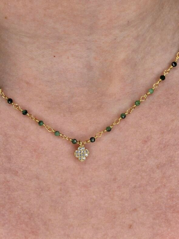 Collier perles de Tourmaline avec pendentif Trèfle – Protection et chance