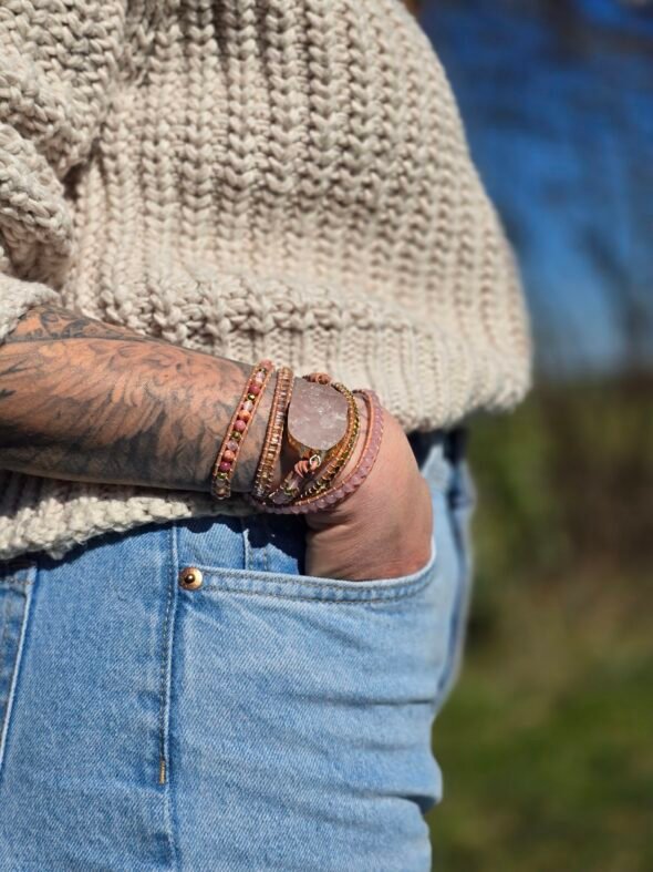 Bracelet en cuir avec perles de Quartz Rose – Bijou doux et apaisant