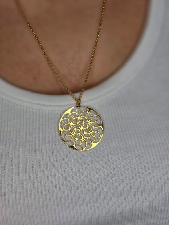 Collier "Fleur de Vie" en argent plaqué or – Élégance et énergie spirituelle