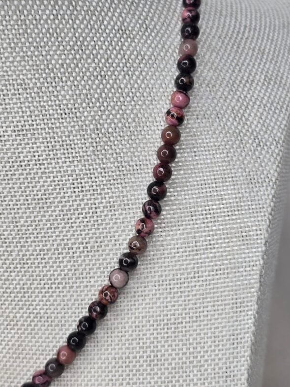 Collier en rhodonite naturelle 4 mm