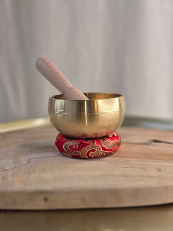 Bol chantant tibétain 8 cm avec coussin et bâton pour méditation, relaxation et harmonisation énergétique