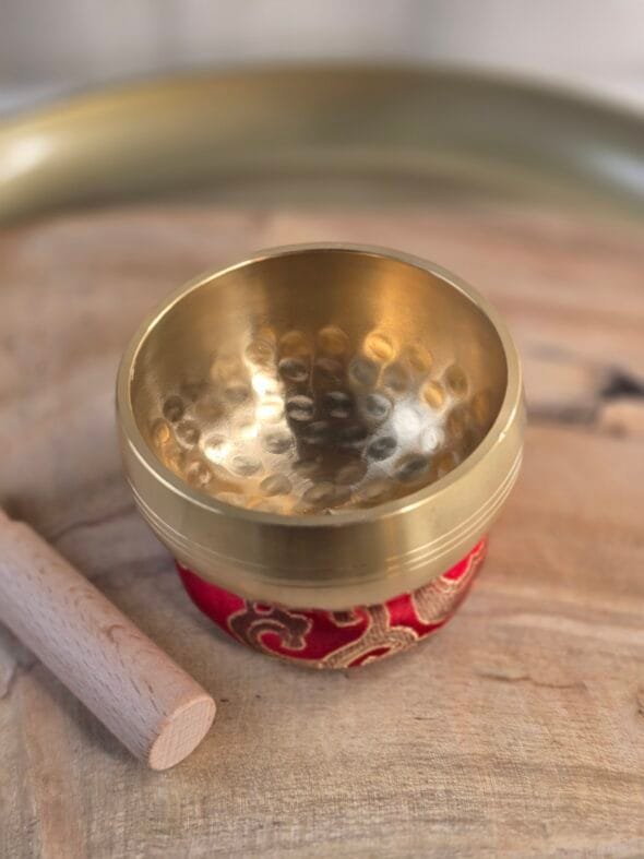 Bol chantant tibétain 8 cm avec coussin et bâton pour méditation, relaxation et harmonisation énergétique