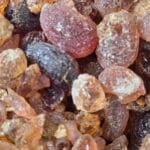 Sachet de 30 g de copal Mesquite – résine sacrée de Prosopis alba, encens naturel du Mexique pour ancrage et purification rituelle.