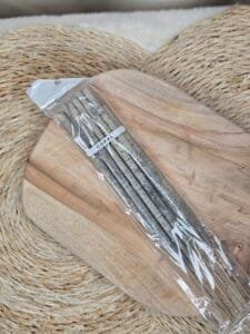 Gros bâtonnets d’encens sacré en copal, pour purification et protection