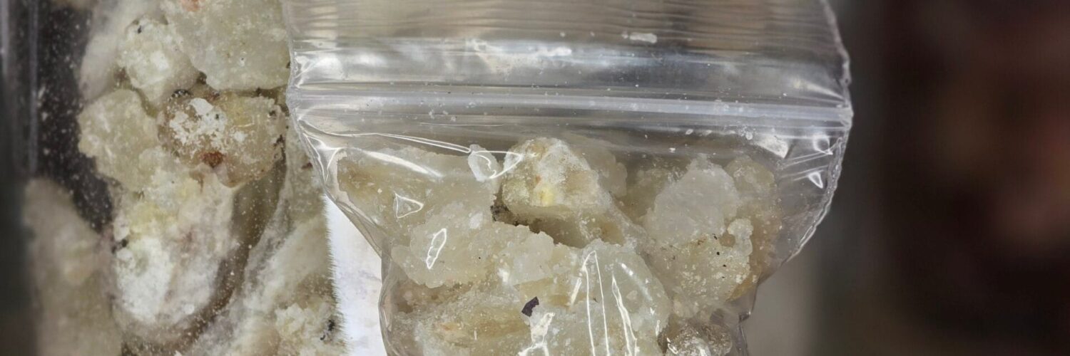 Sachet de 30 g de copal blanc – résine sacrée de Bursera bipinnata, encens naturel du Mexique pour rituels et méditation.