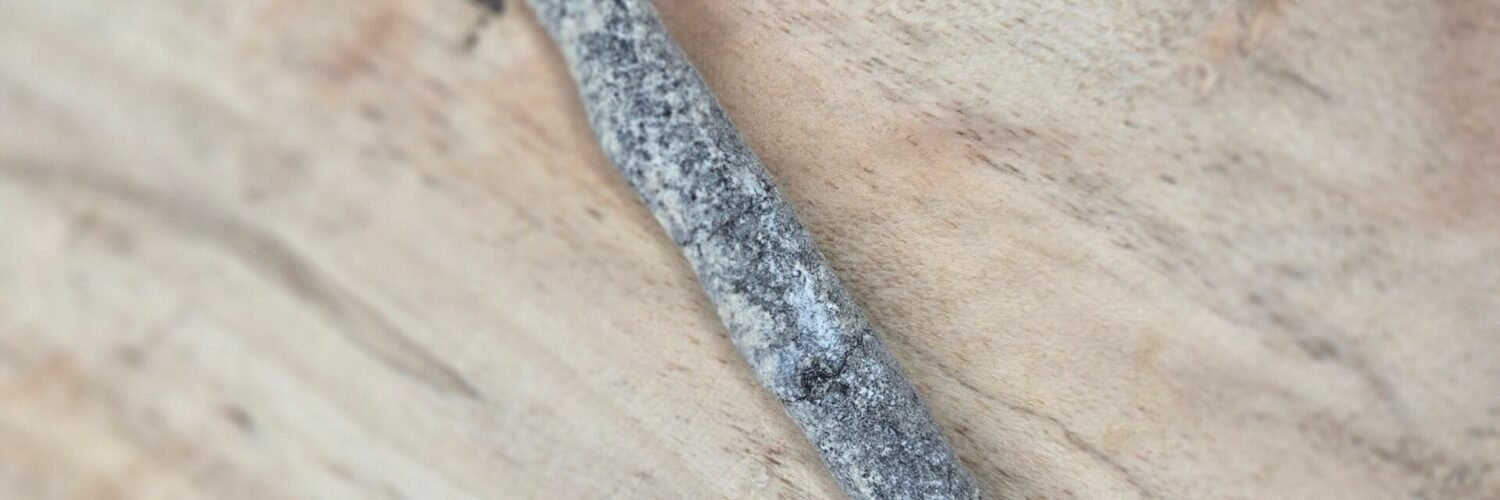 Gros bâtonnets d’encens sacré en copal, pour purification et protection