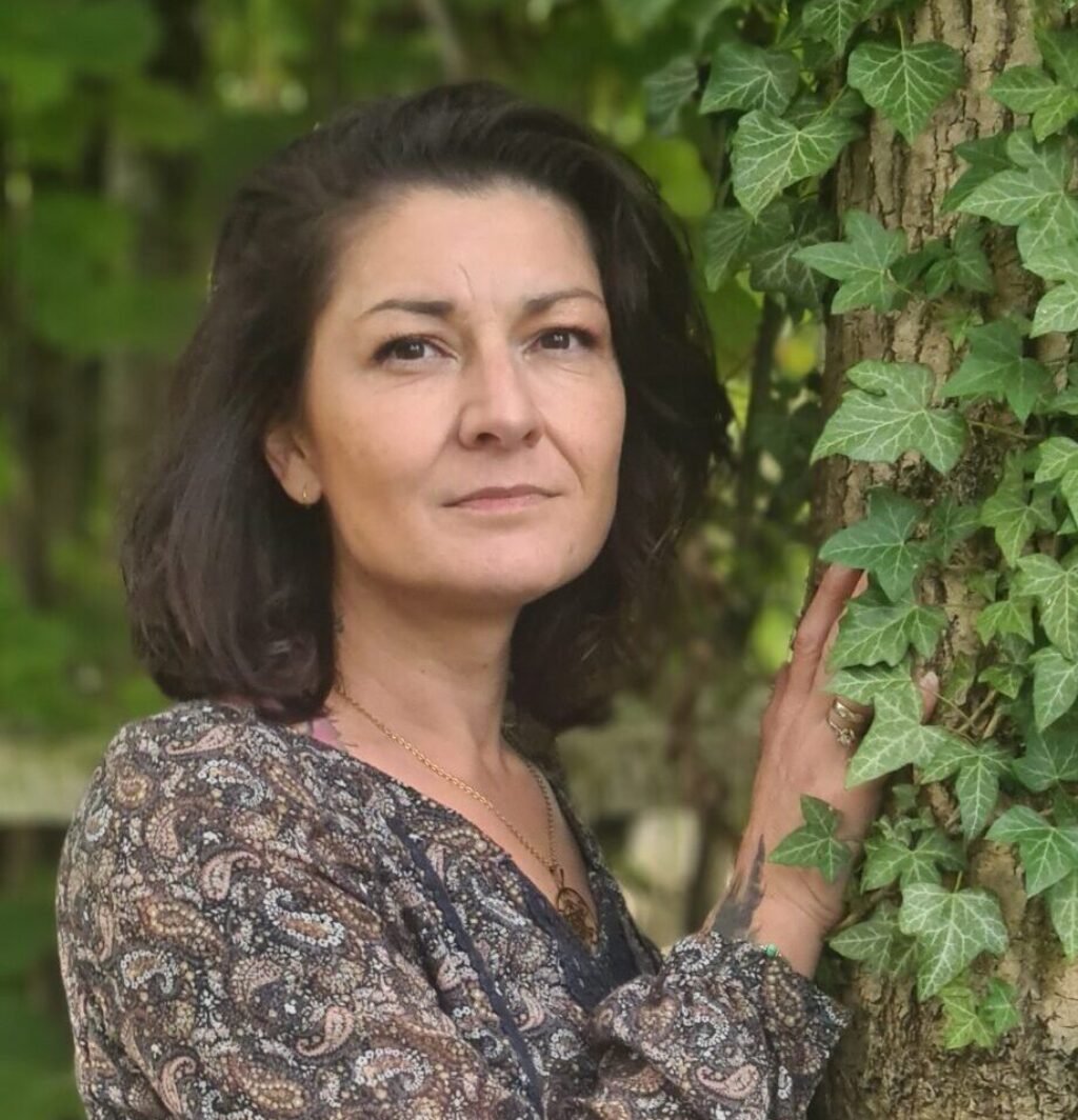 Se reconnecter à soi et retrouver calme et douceur grâce aux pierres et rituels.